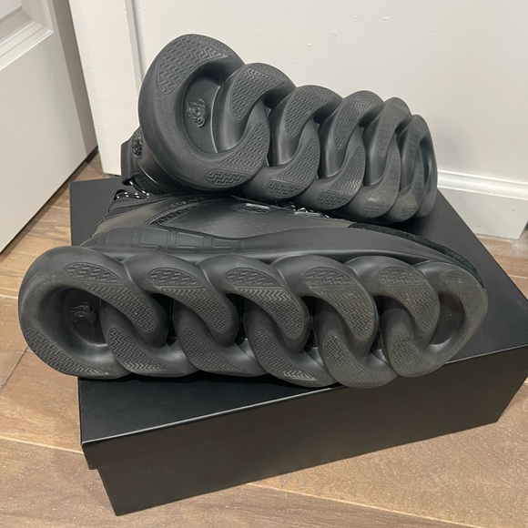 Versace Sneakers | Chain Reaction | size 43 - Picture 4 of 5